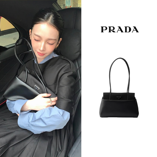 에스파 카리나 프라다 리나일론 플랩 패시지 미디엄 가죽백 - 허시백 가방